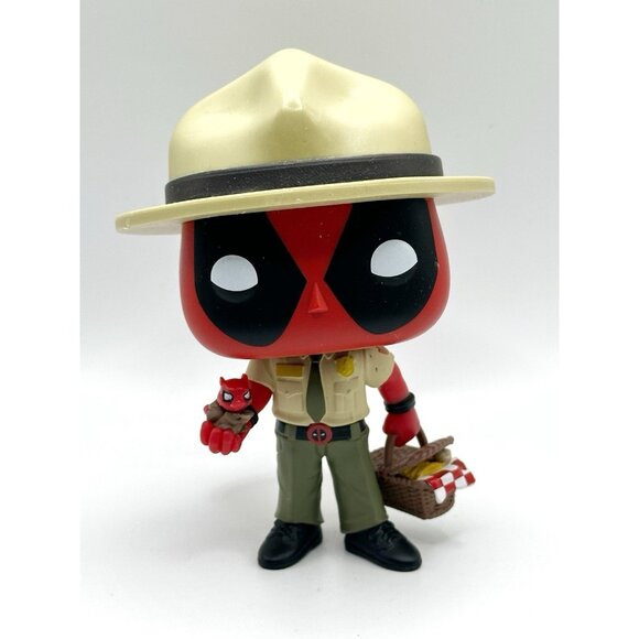 Funko Pop! Park Ranger Deadpool #1347 Funko Shop Exclusive - Picture 1 of 4